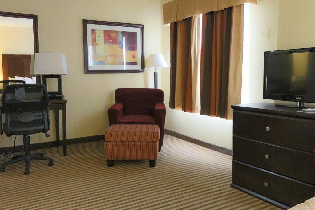 Candlewood Suites Stafford Хьюстон Экстерьер фото