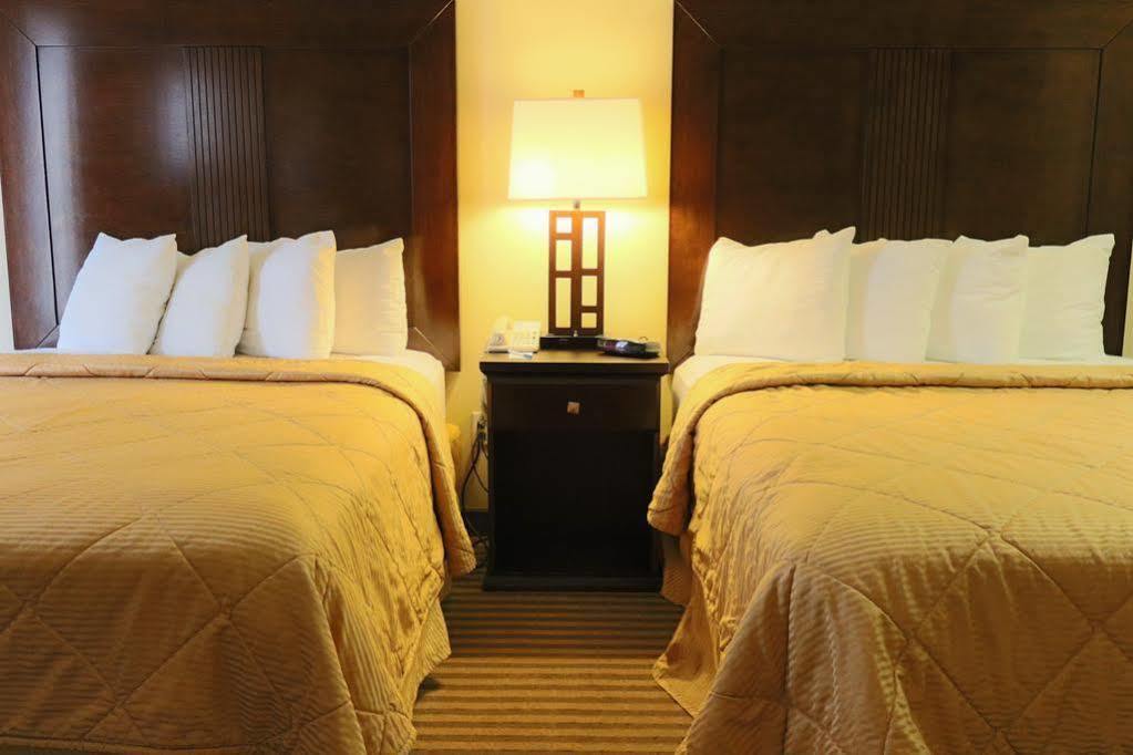 Candlewood Suites Stafford Хьюстон Экстерьер фото