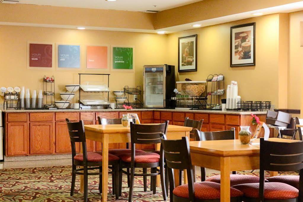 Candlewood Suites Stafford Хьюстон Экстерьер фото